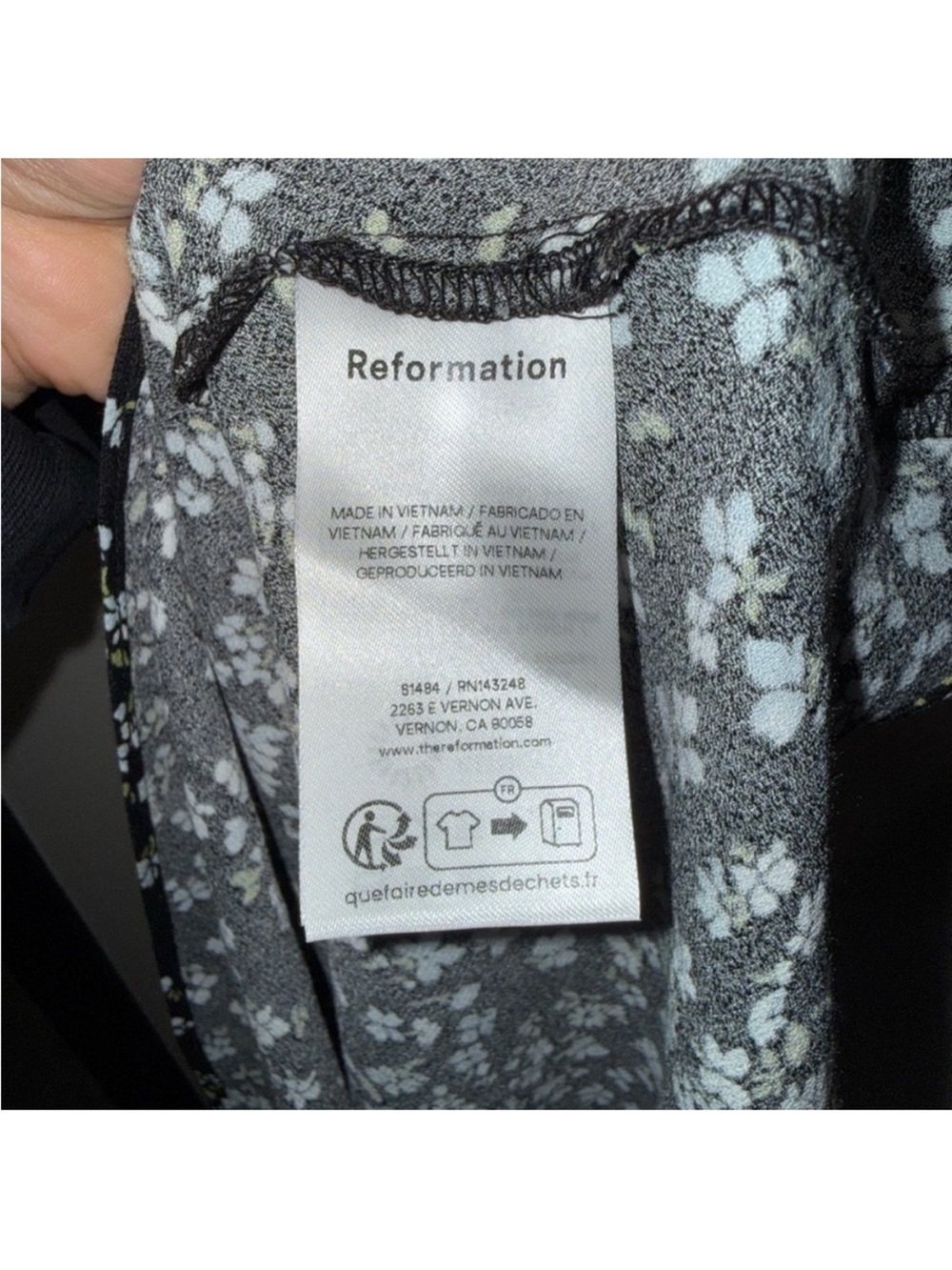 NWT Reformation Tyra Short-Sleeve V-Neck Midi Dress size 0 - Picture 7 of 7